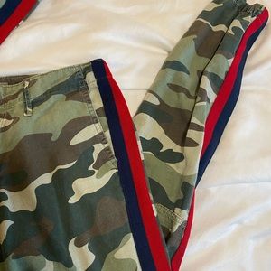 Camo joggers with red and navy stripe